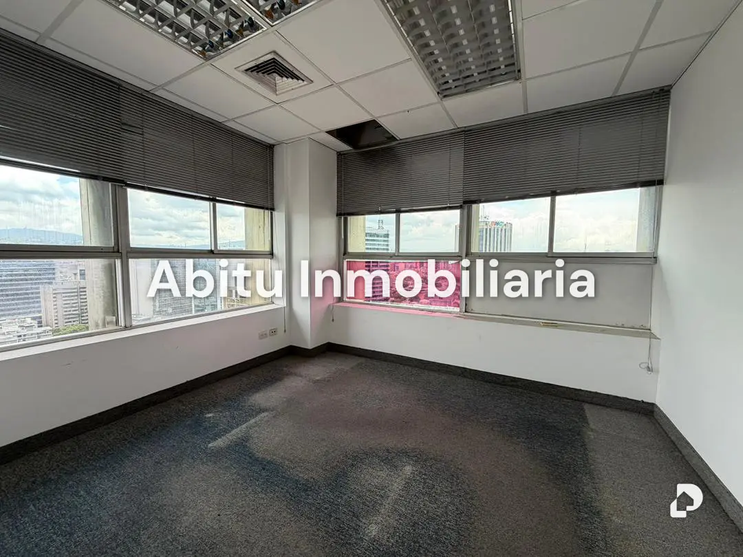Oficina en Altamira, Caracas – 7