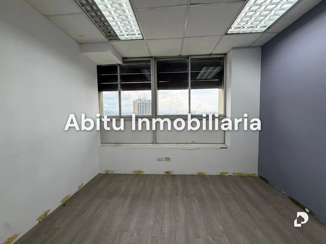 Oficina en Altamira, Caracas – 9