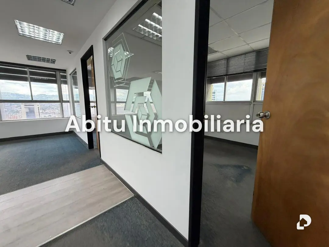 Oficina en Altamira, Caracas – 10