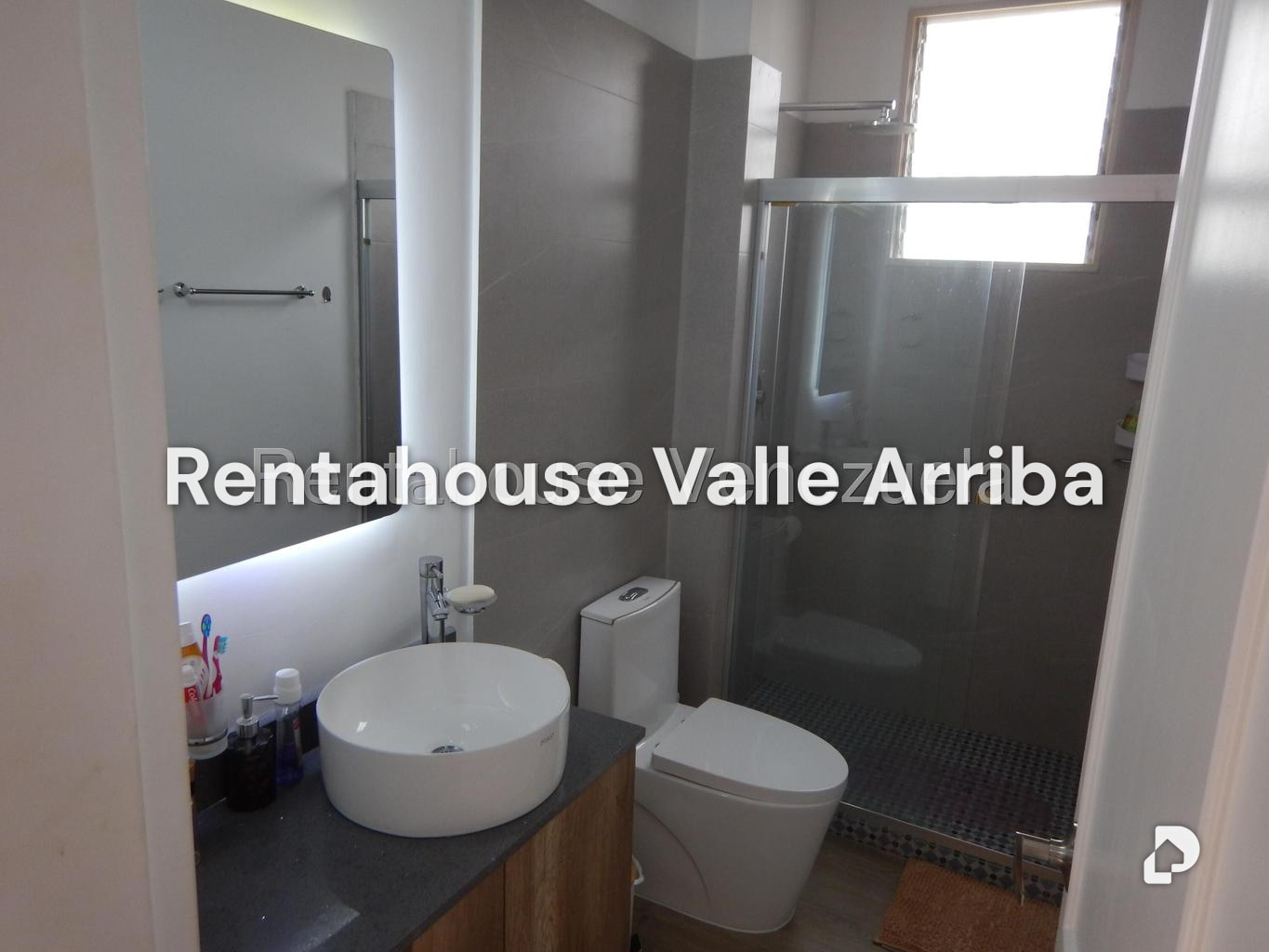 Townhouse en La Boyera, Caracas – 27