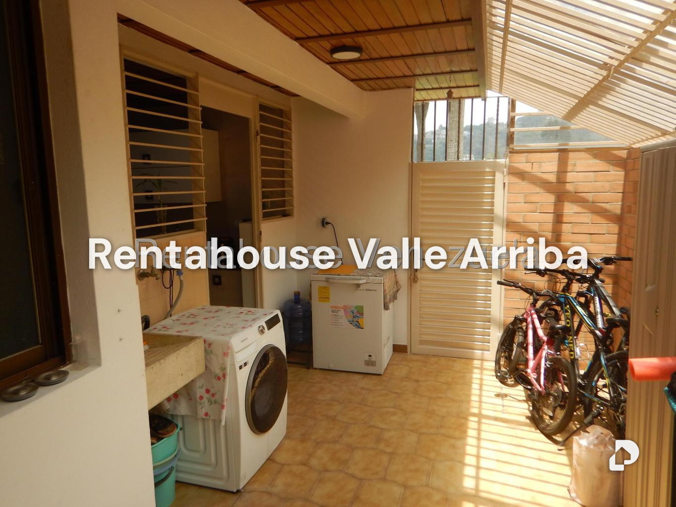 Townhouse en La Boyera, Caracas – 23