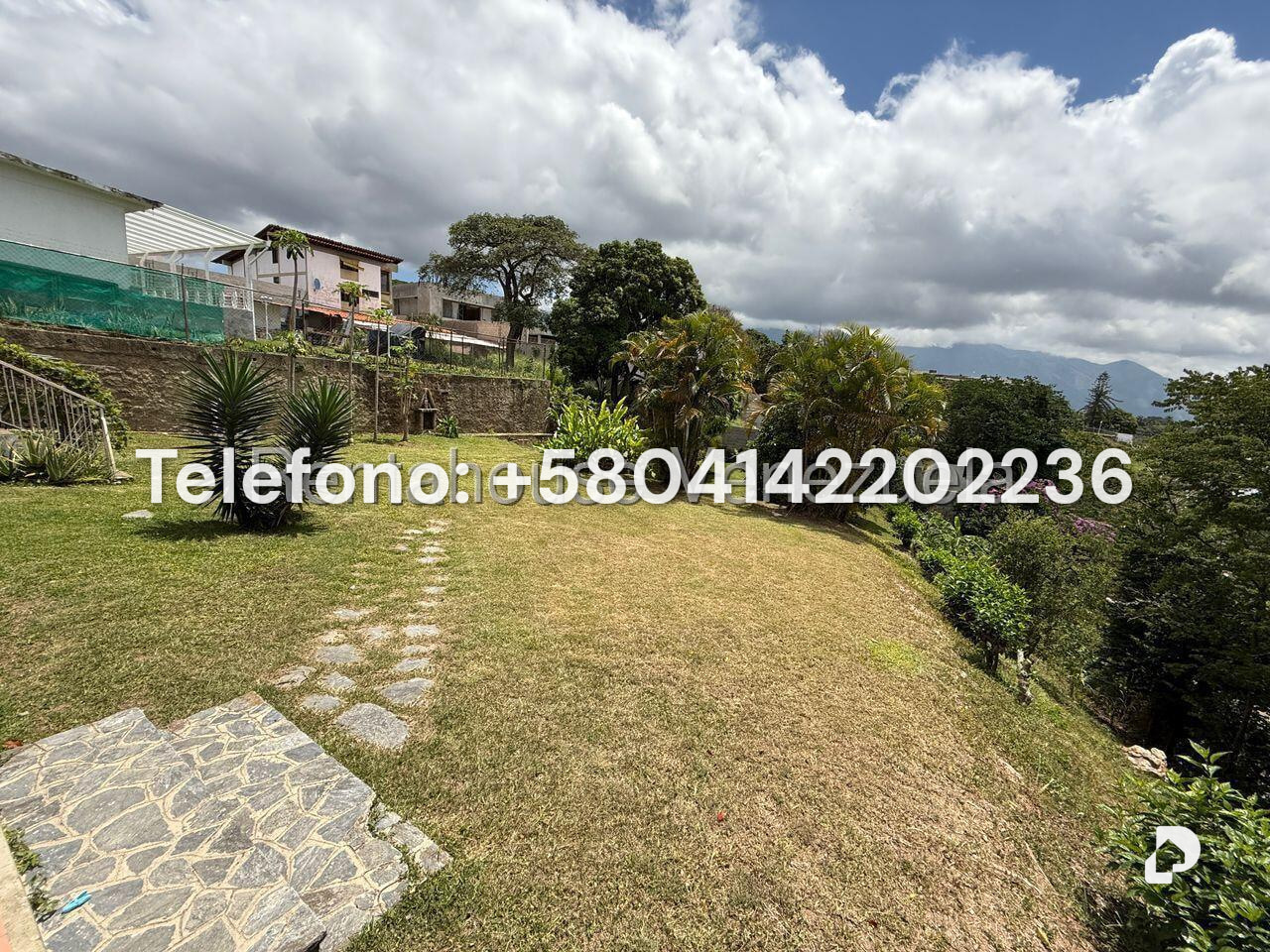 Casa en Cumbres de Curumo, Caracas – 13