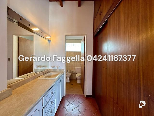 House in Santa Paula, Caracas – 15