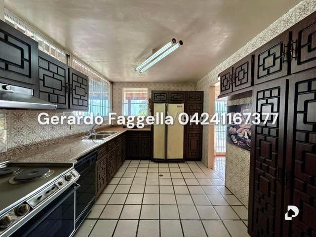House in Santa Paula, Caracas – 9