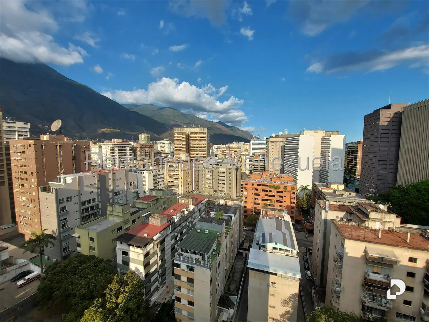 Apartamento en Altamira, Caracas – 8