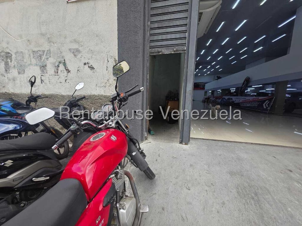 Galpón en Los Cortijos de Lourdes, Caracas - 1