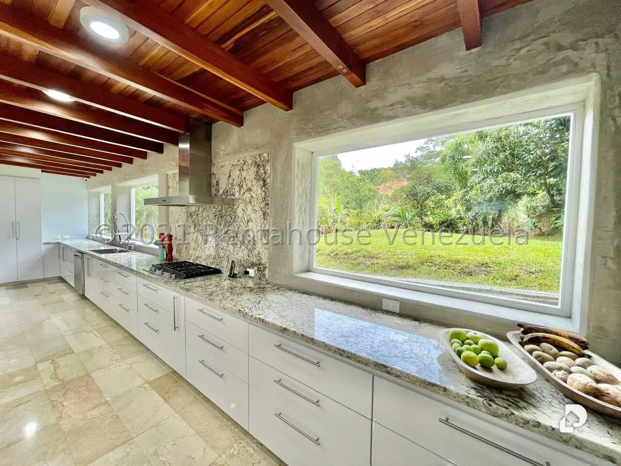 Apartamento en Alto Hatillo, Caracas – 12