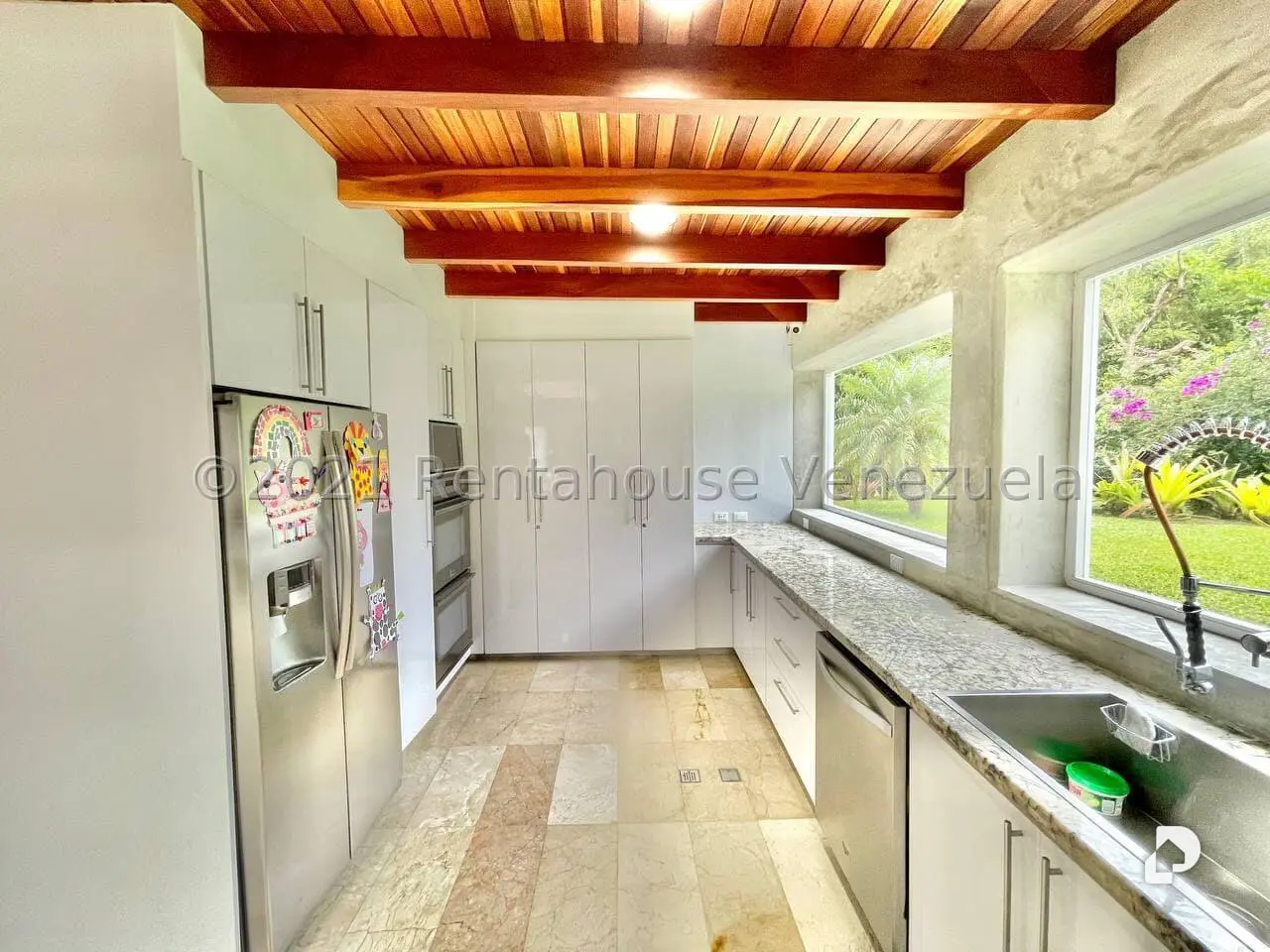 Apartamento en Alto Hatillo, Caracas – 11