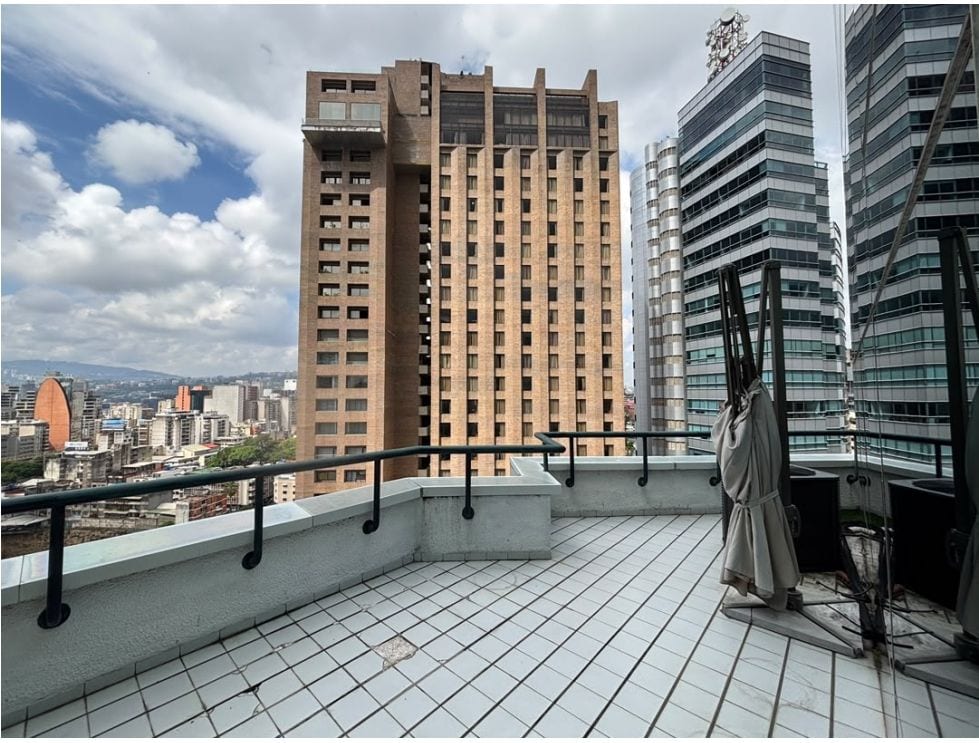 Oficina en La Castellana, Caracas - 1