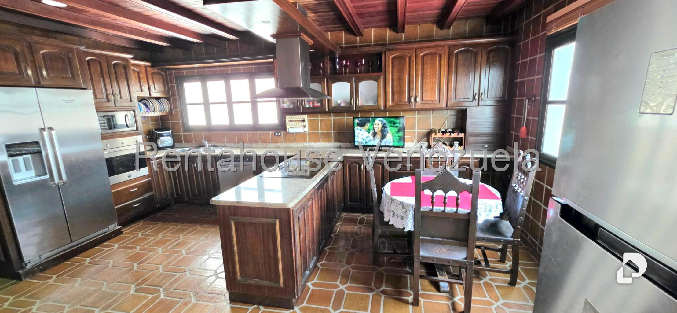 House in La Lagunita Country Club, Caracas – 12