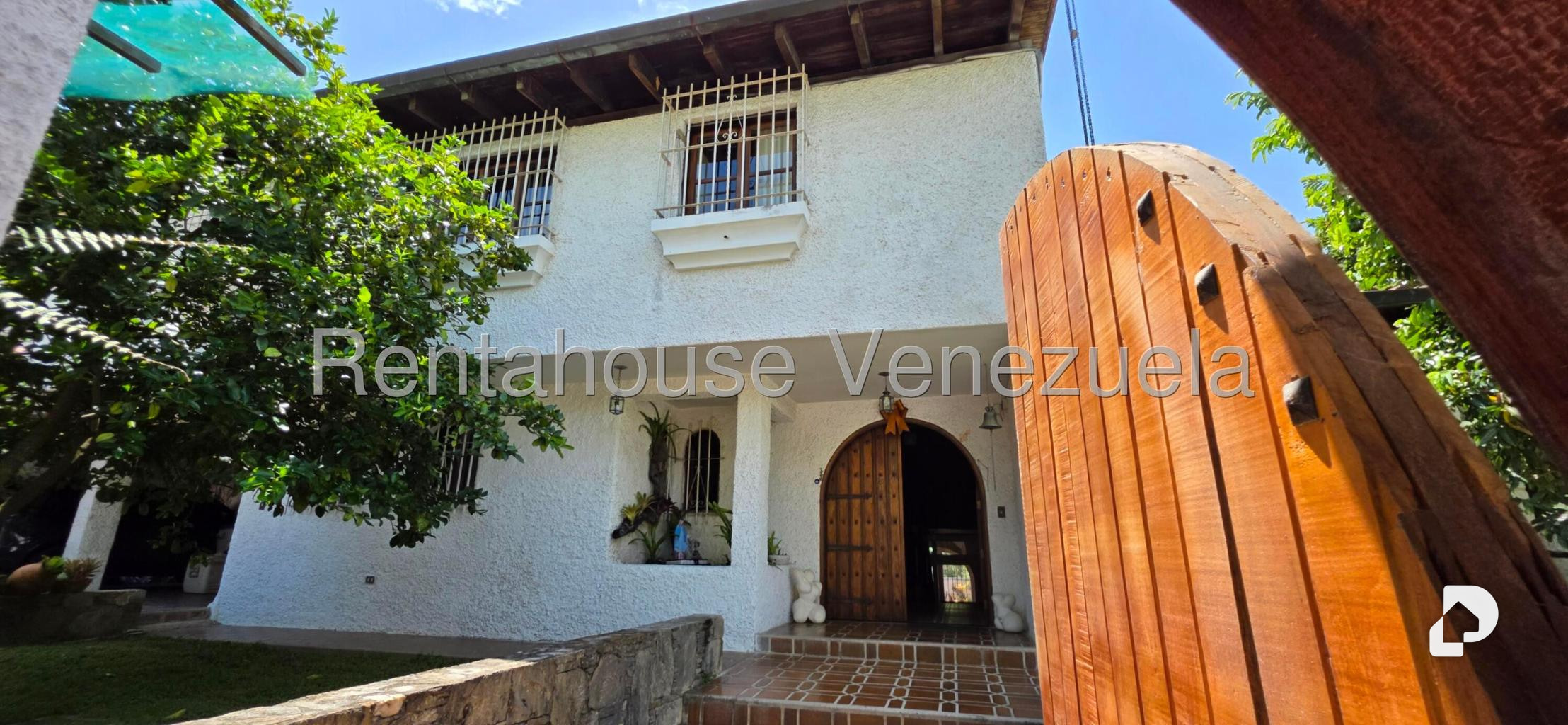 House in La Lagunita Country Club, Caracas – 2