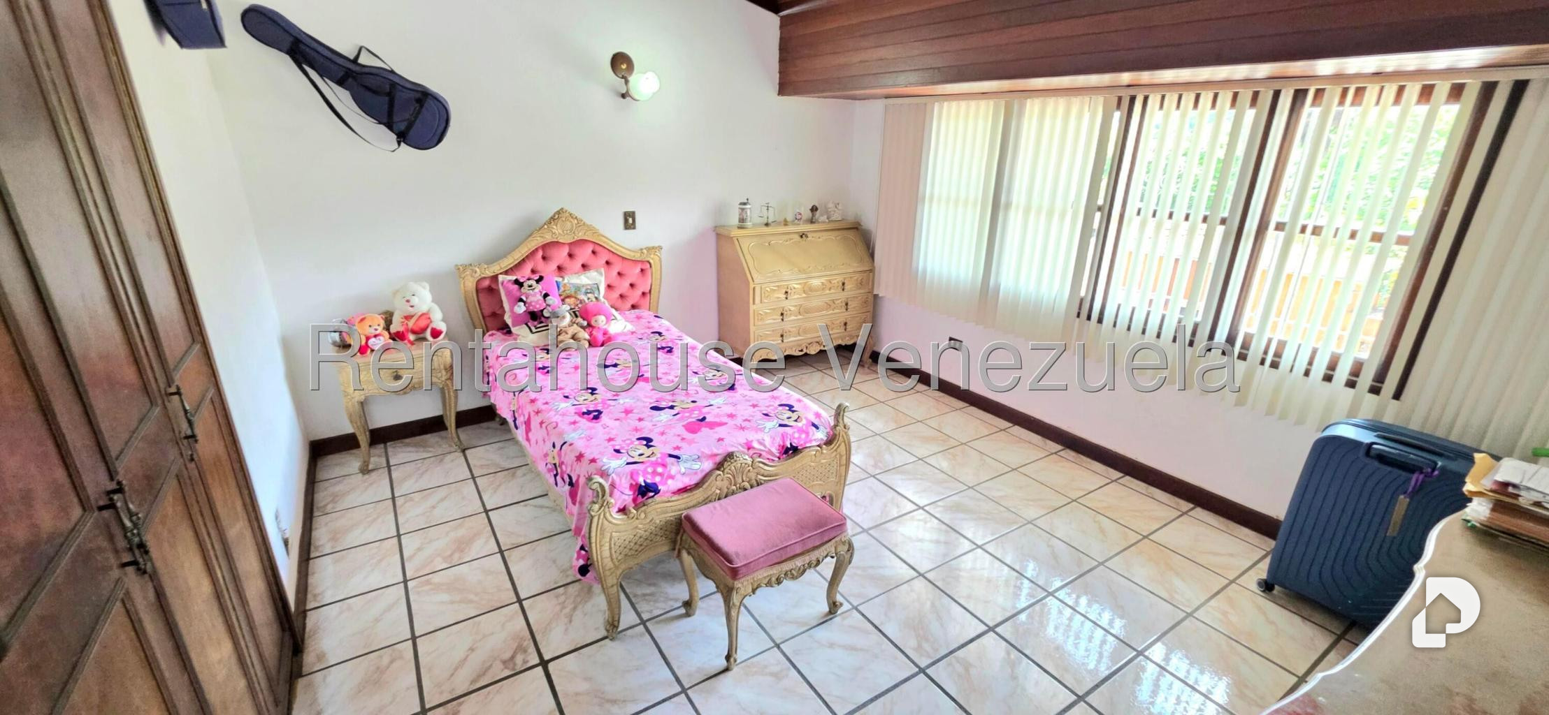 House in La Lagunita Country Club, Caracas – 27
