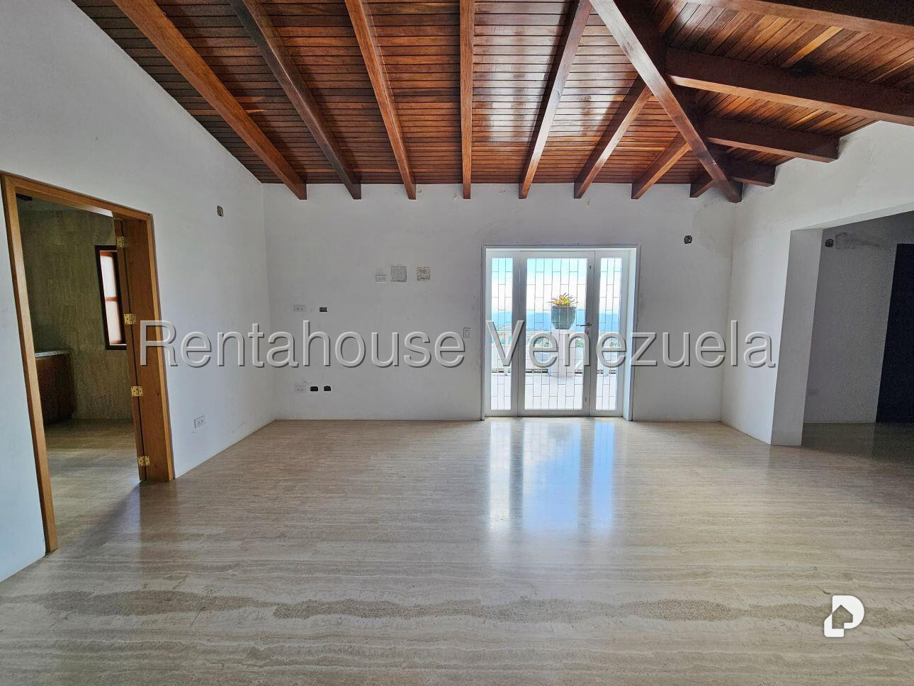Casa en La Lagunita Country Club, Caracas – 24