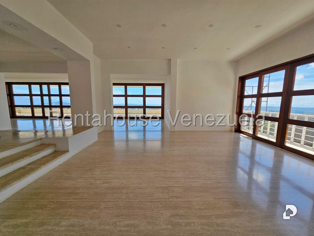 Casa en La Lagunita Country Club, Caracas – 11
