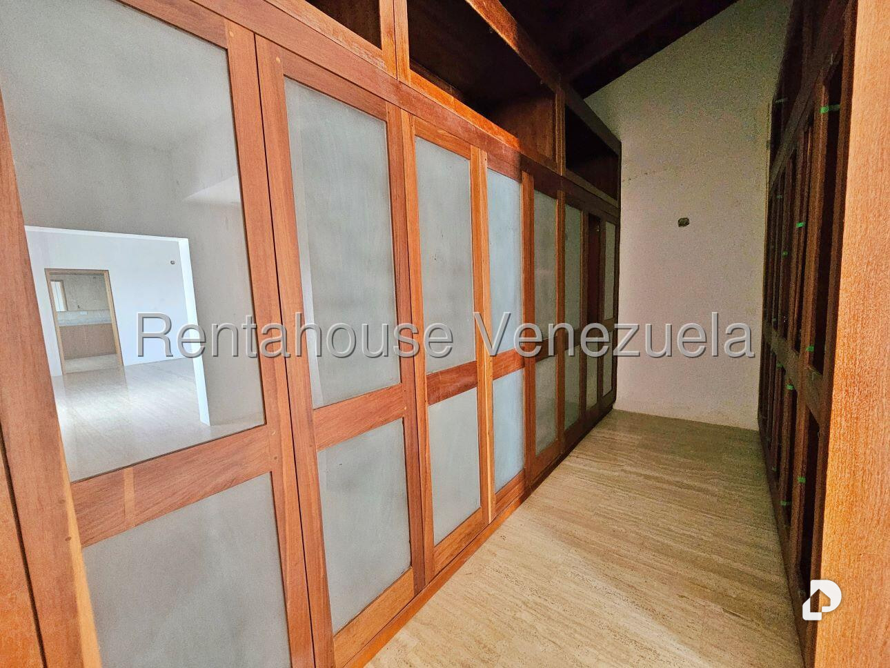 Casa en La Lagunita Country Club, Caracas – 26
