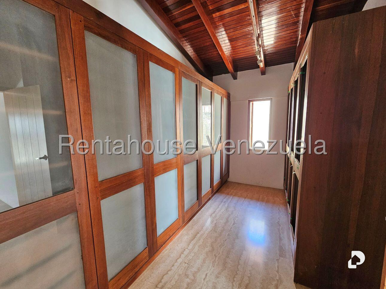 Casa en La Lagunita Country Club, Caracas – 29