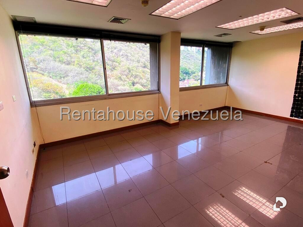 Local comercial en Santa Sofía, Caracas – 6