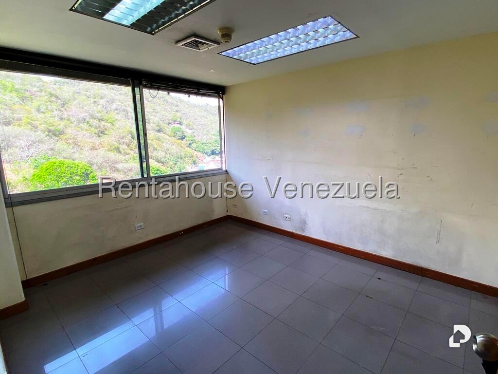 Local comercial en Santa Sofía, Caracas – 8