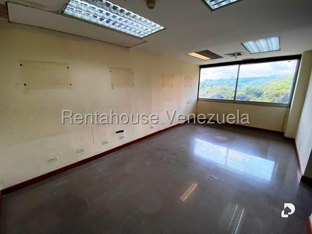 Local comercial en Santa Sofía, Caracas – 11