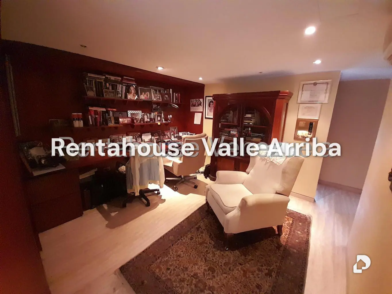 Apartamento en Lomas de La Lagunita, Caracas – 19