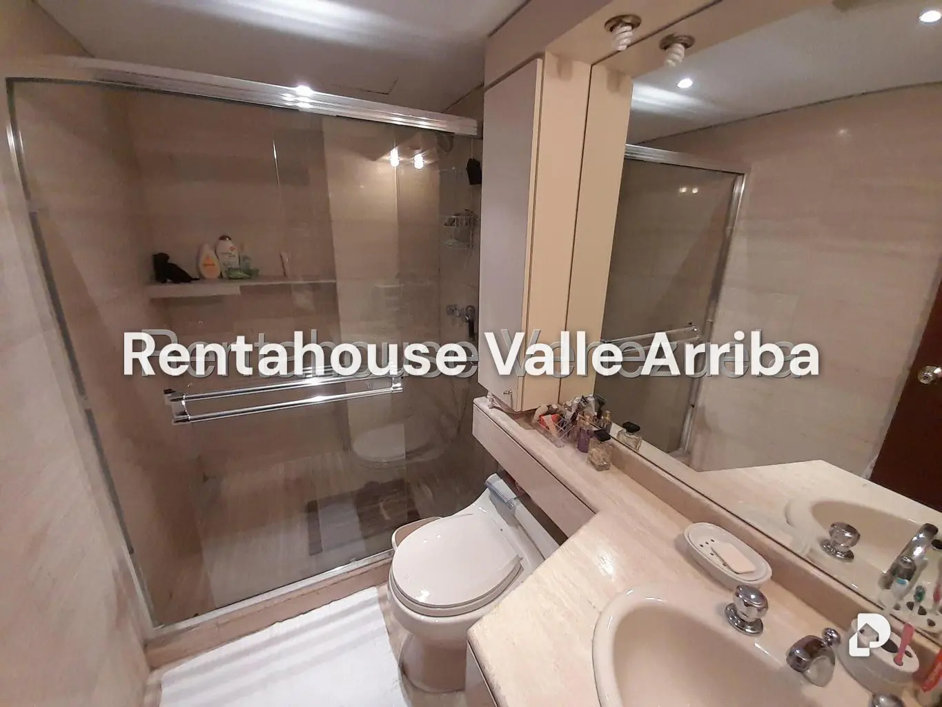 Apartamento en Lomas de La Lagunita, Caracas – 23
