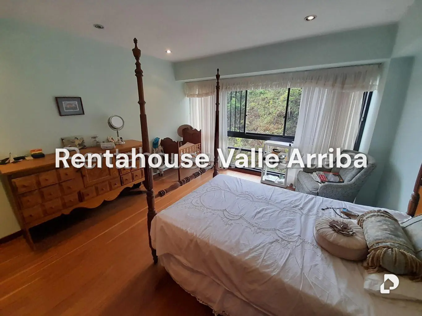 Apartamento en Lomas de La Lagunita, Caracas – 22