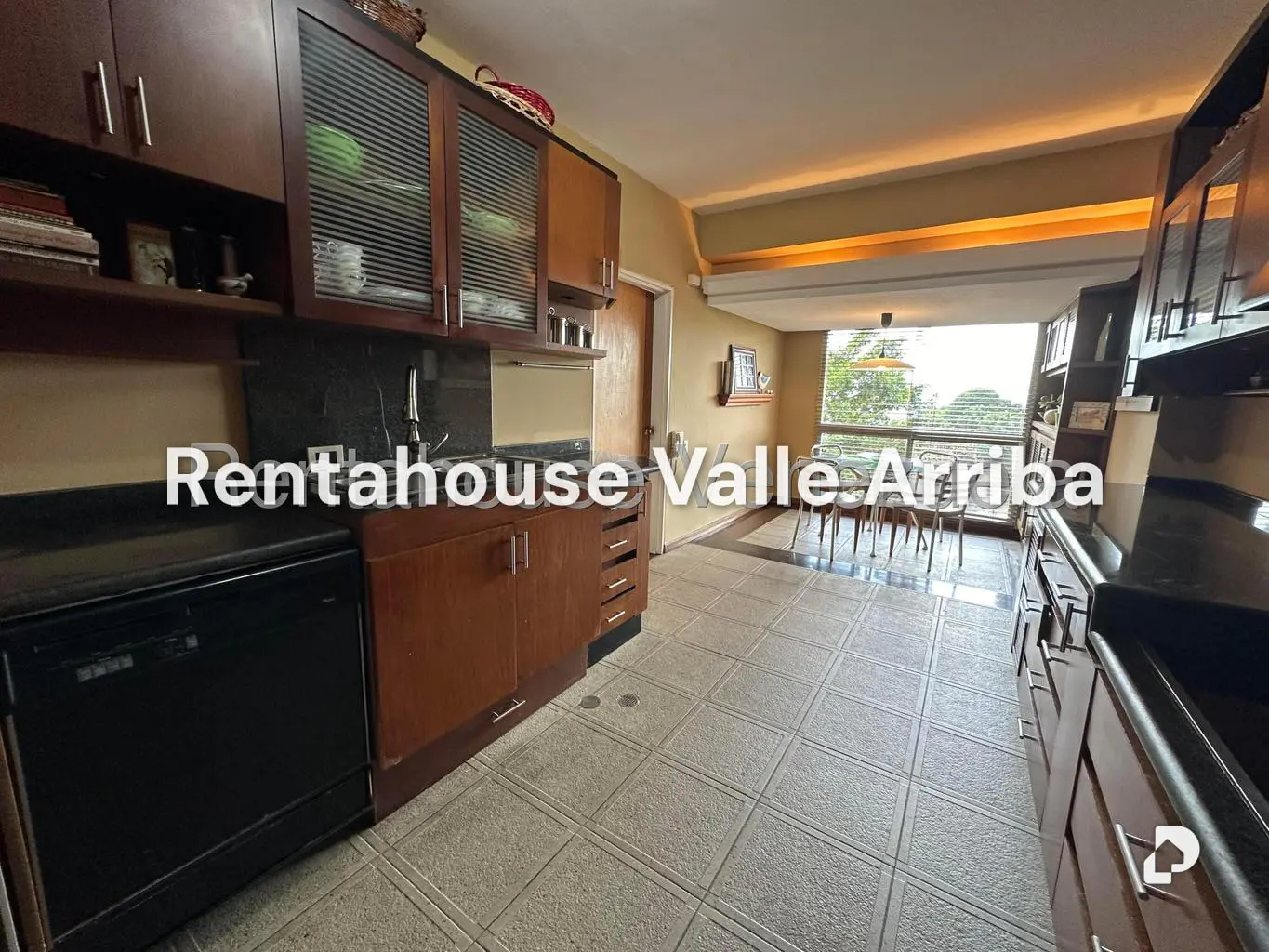 Apartamento en Lomas de La Lagunita, Caracas – 24