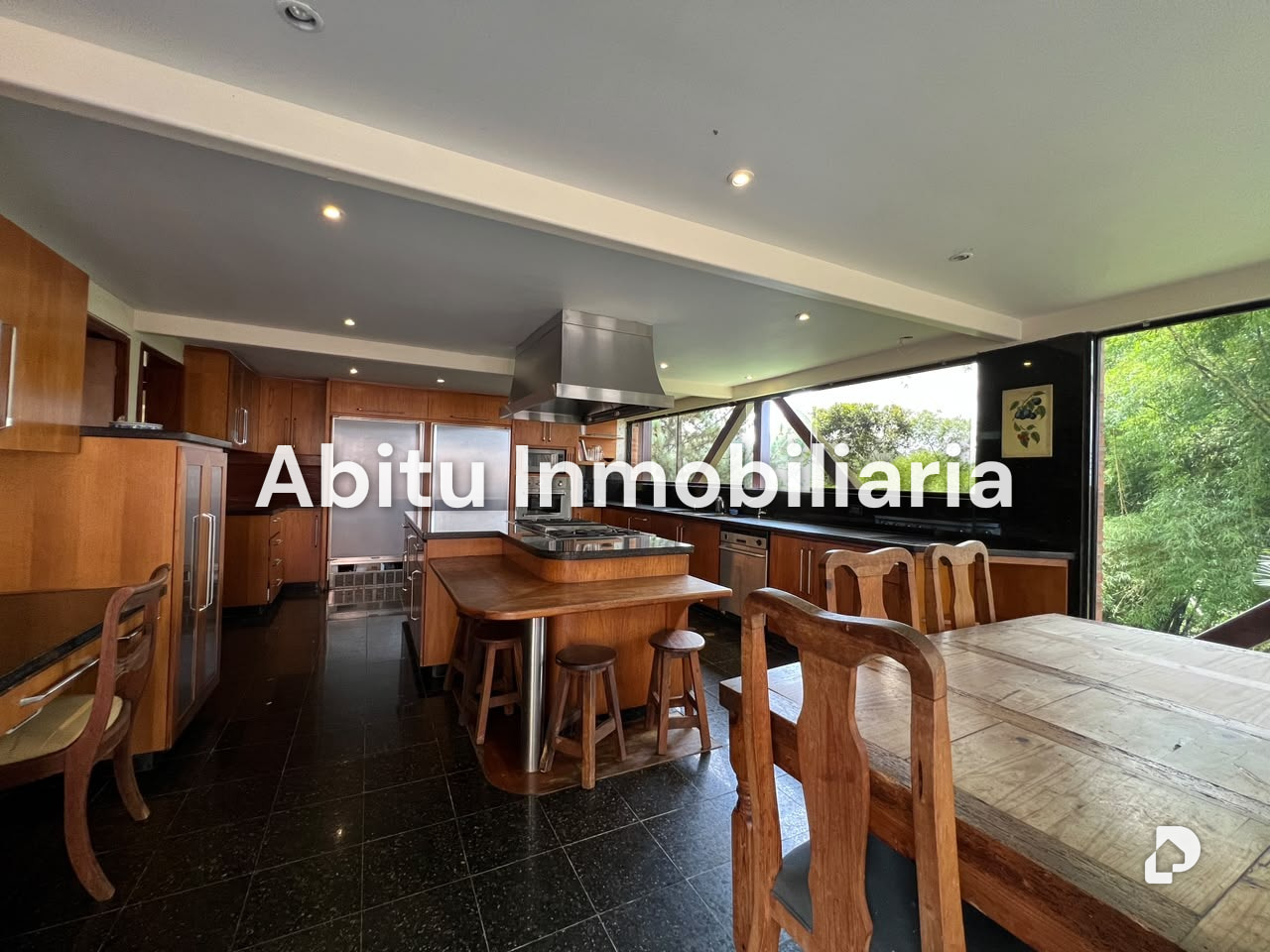 Casa en Oripoto, Caracas – 22