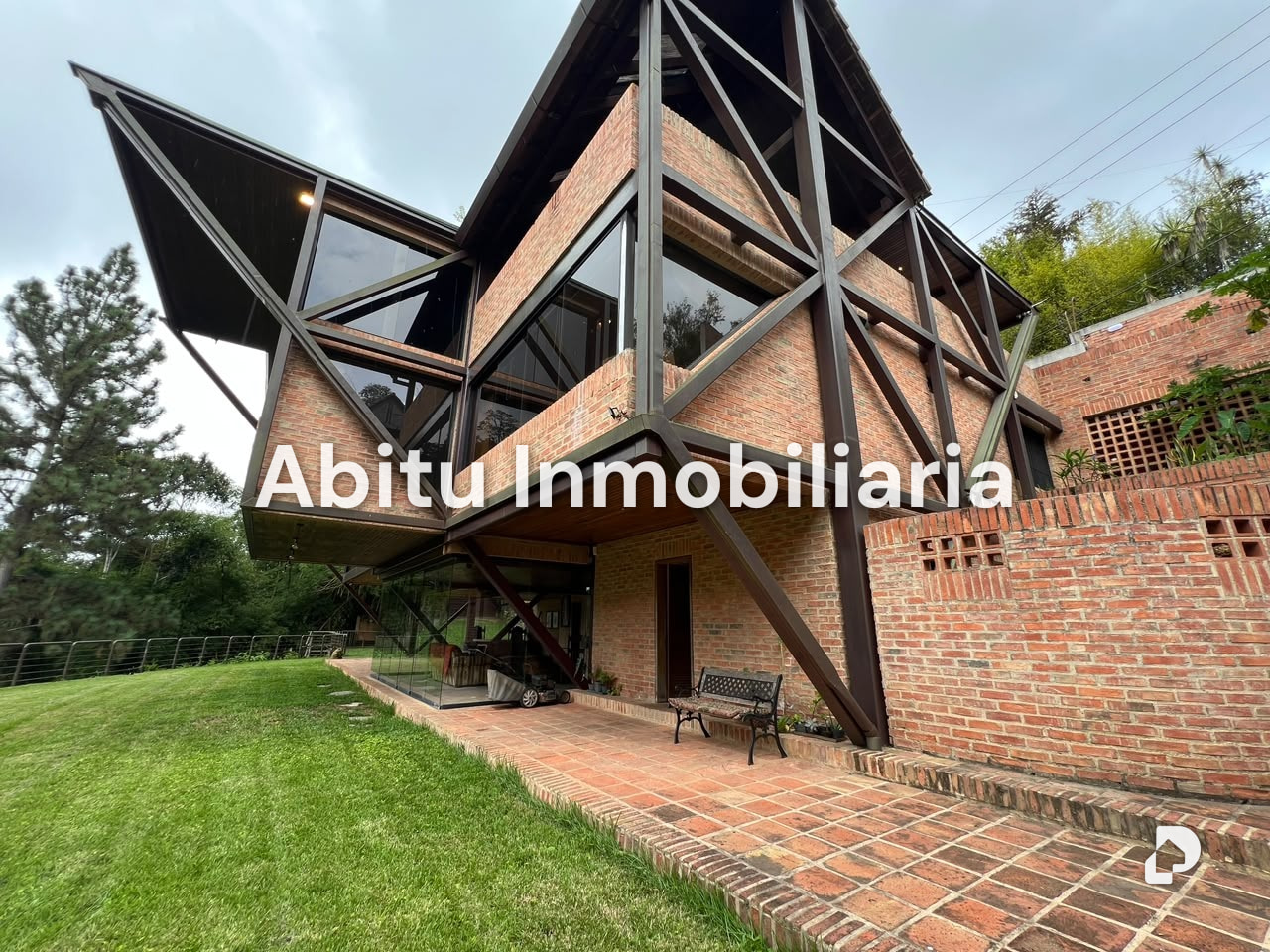 Casa en Oripoto, Caracas – 30