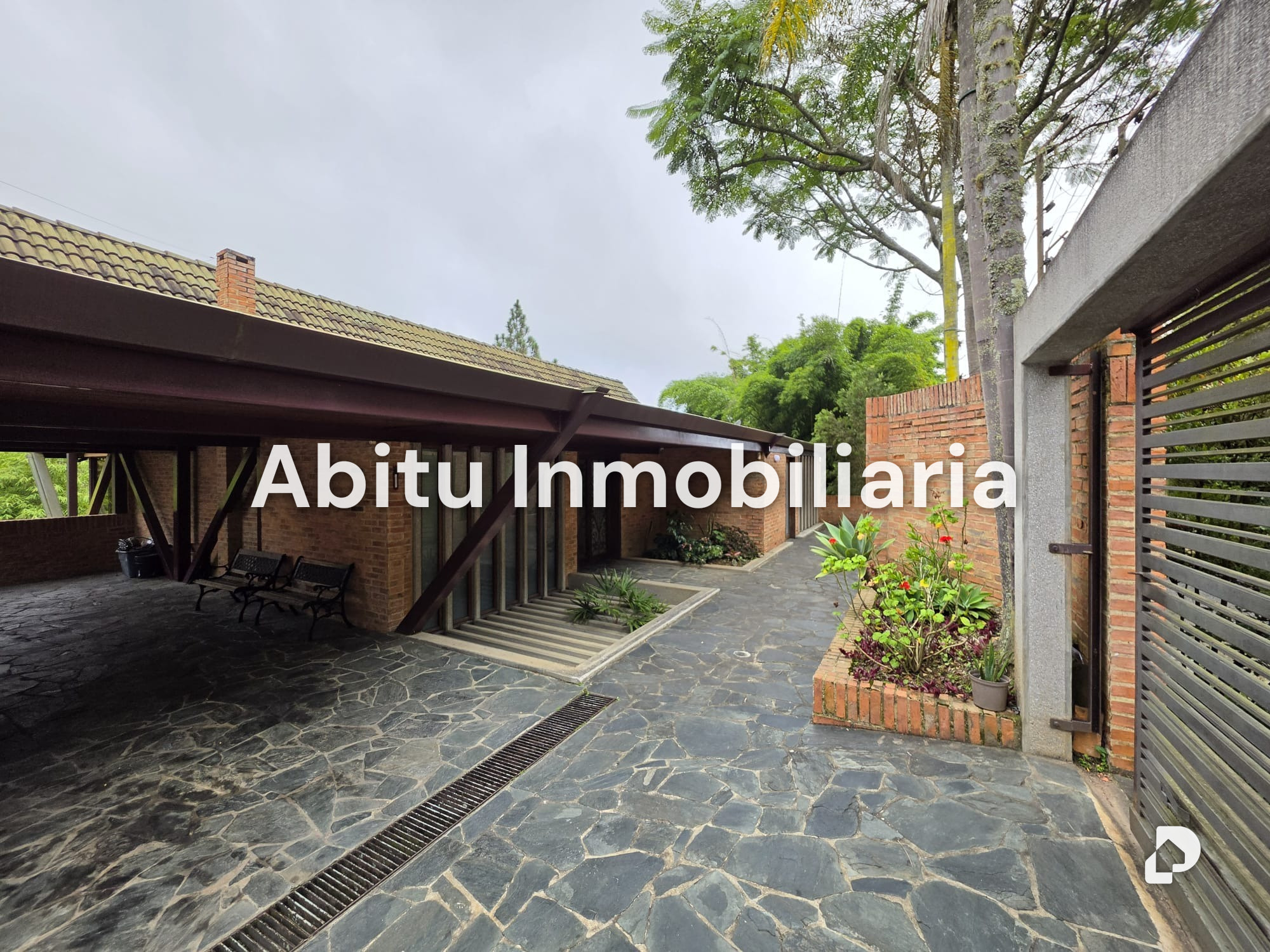 Casa en Oripoto, Caracas – 11