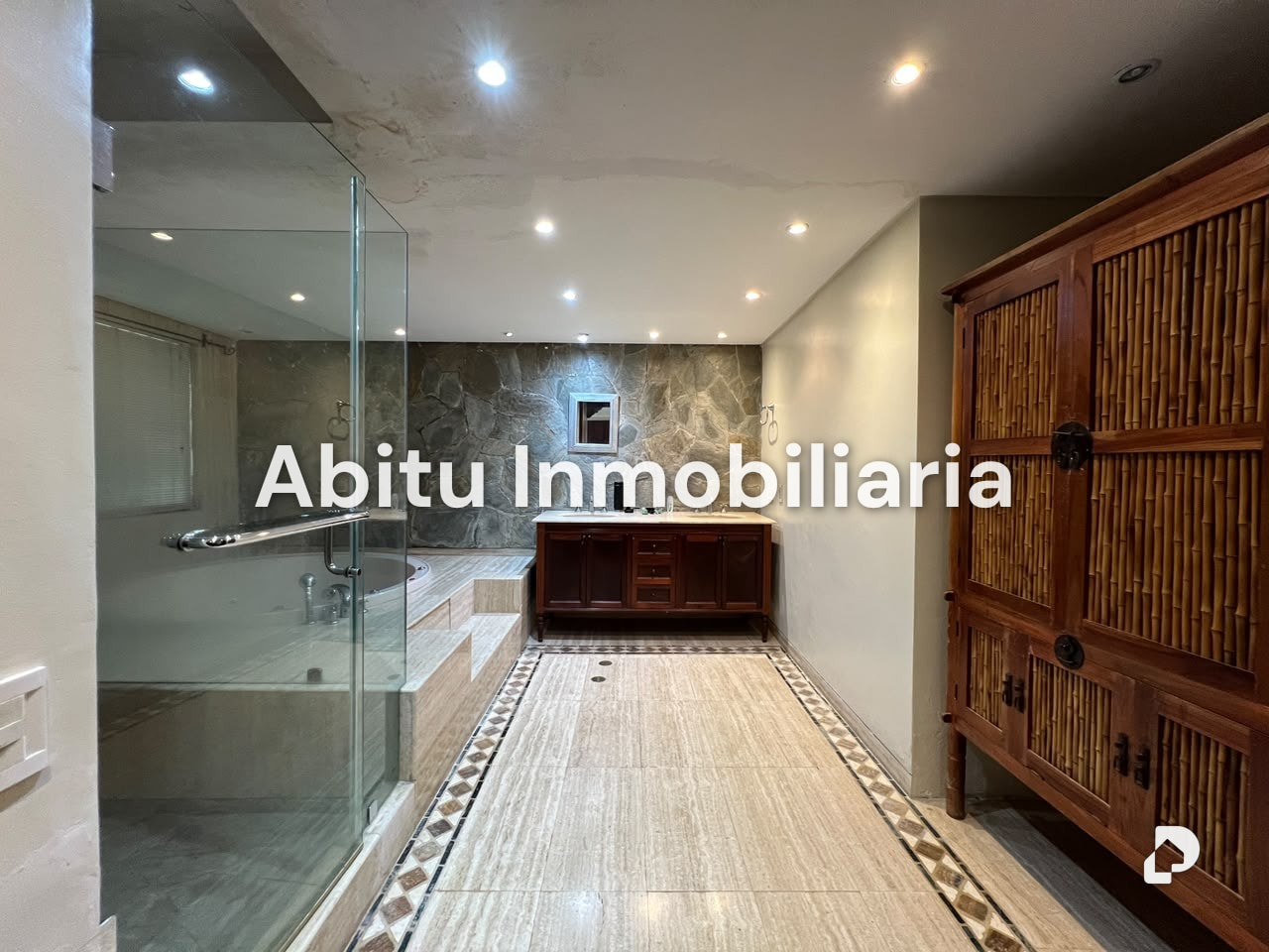 Casa en Oripoto, Caracas – 19