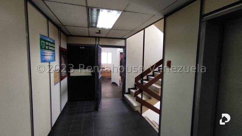 Oficina en Parroquia La Candelaria, Caracas – 4
