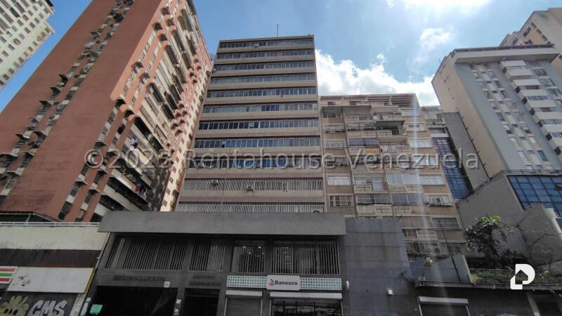 Oficina en Parroquia La Candelaria, Caracas – 2