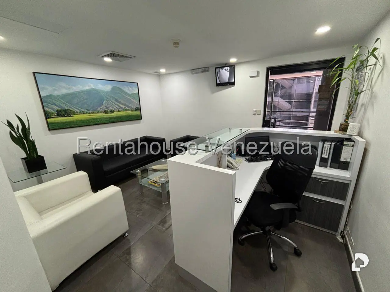 Local comercial en Terrazas del Ávila, Caracas