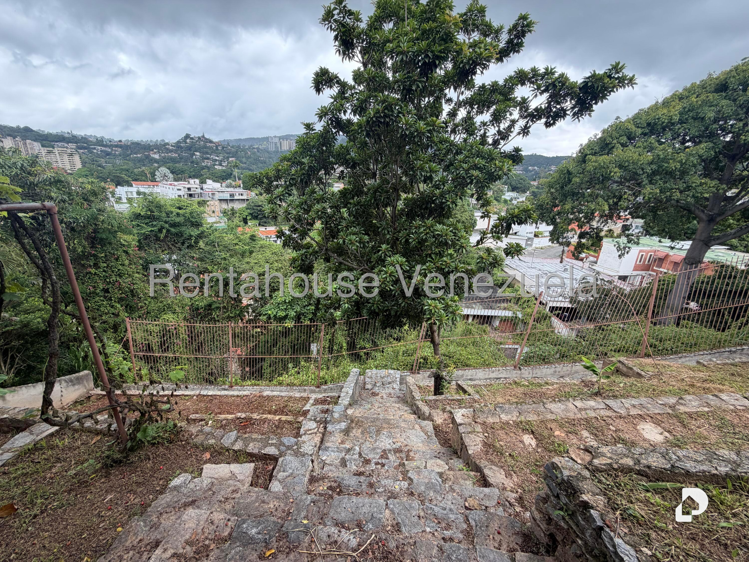 Casa en Prados del Este, Caracas – 9