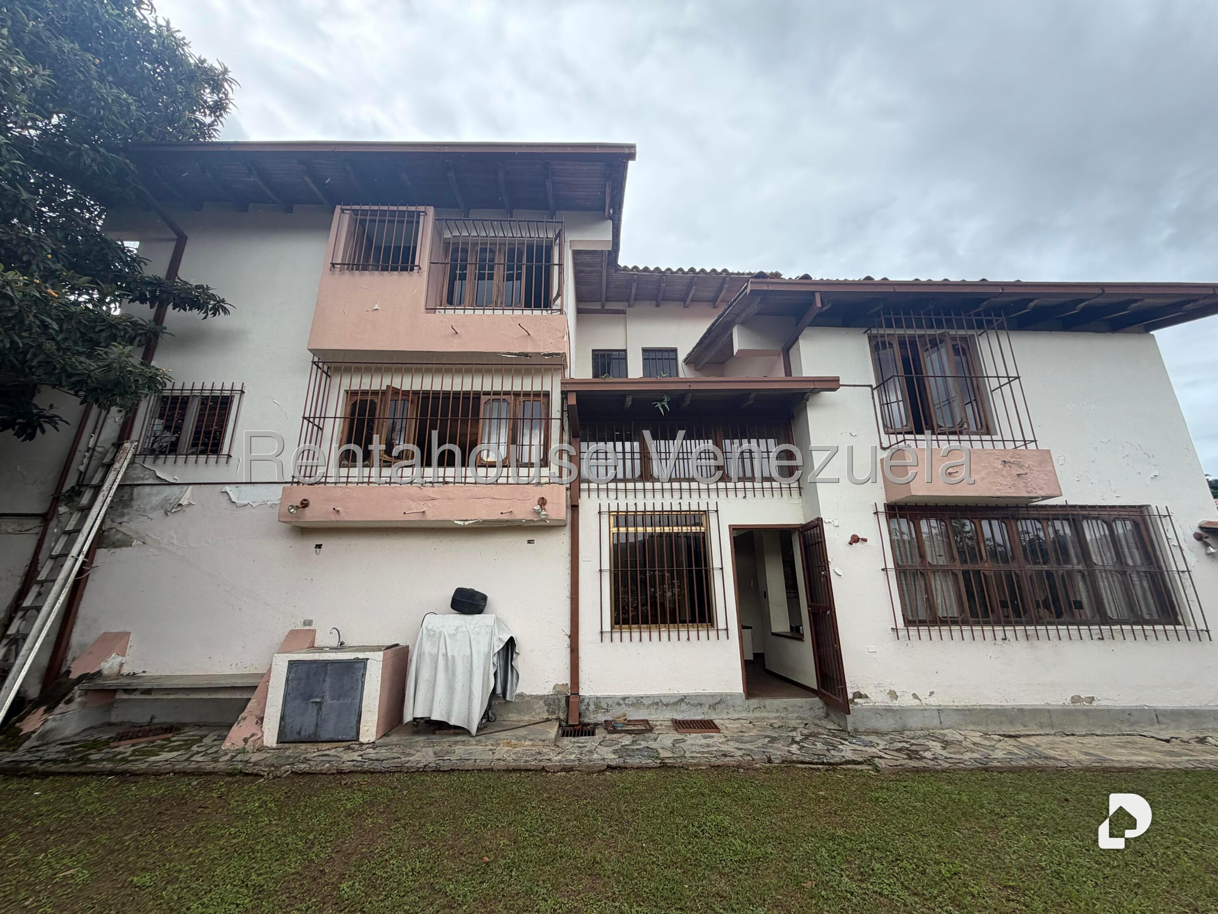 Casa en Prados del Este, Caracas – 11