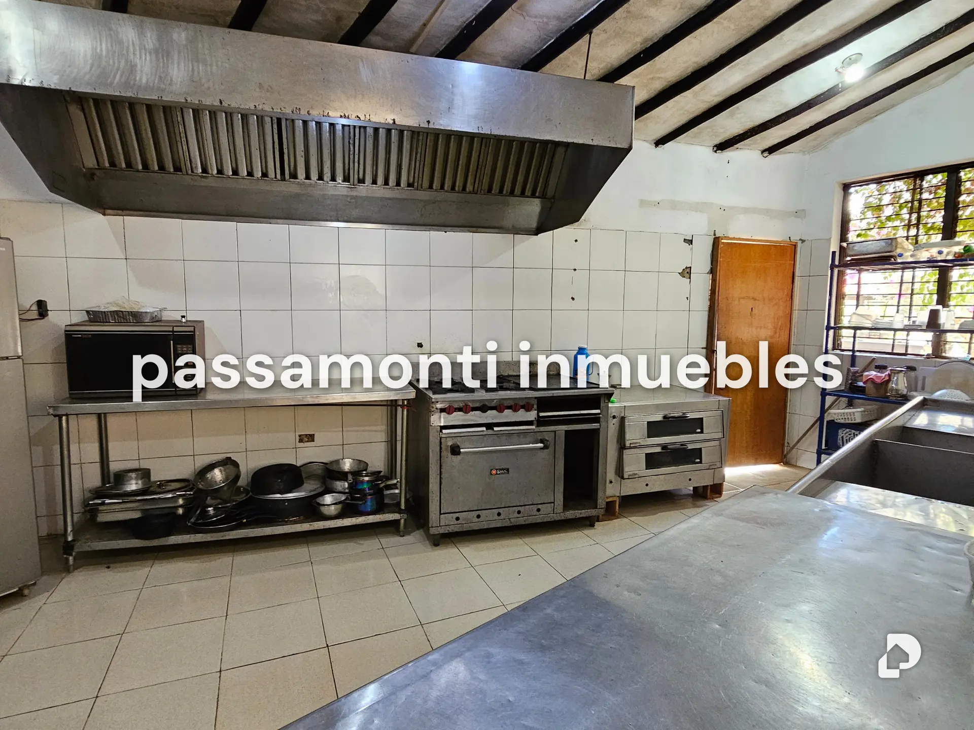 Commercial space in El Yaque – 17