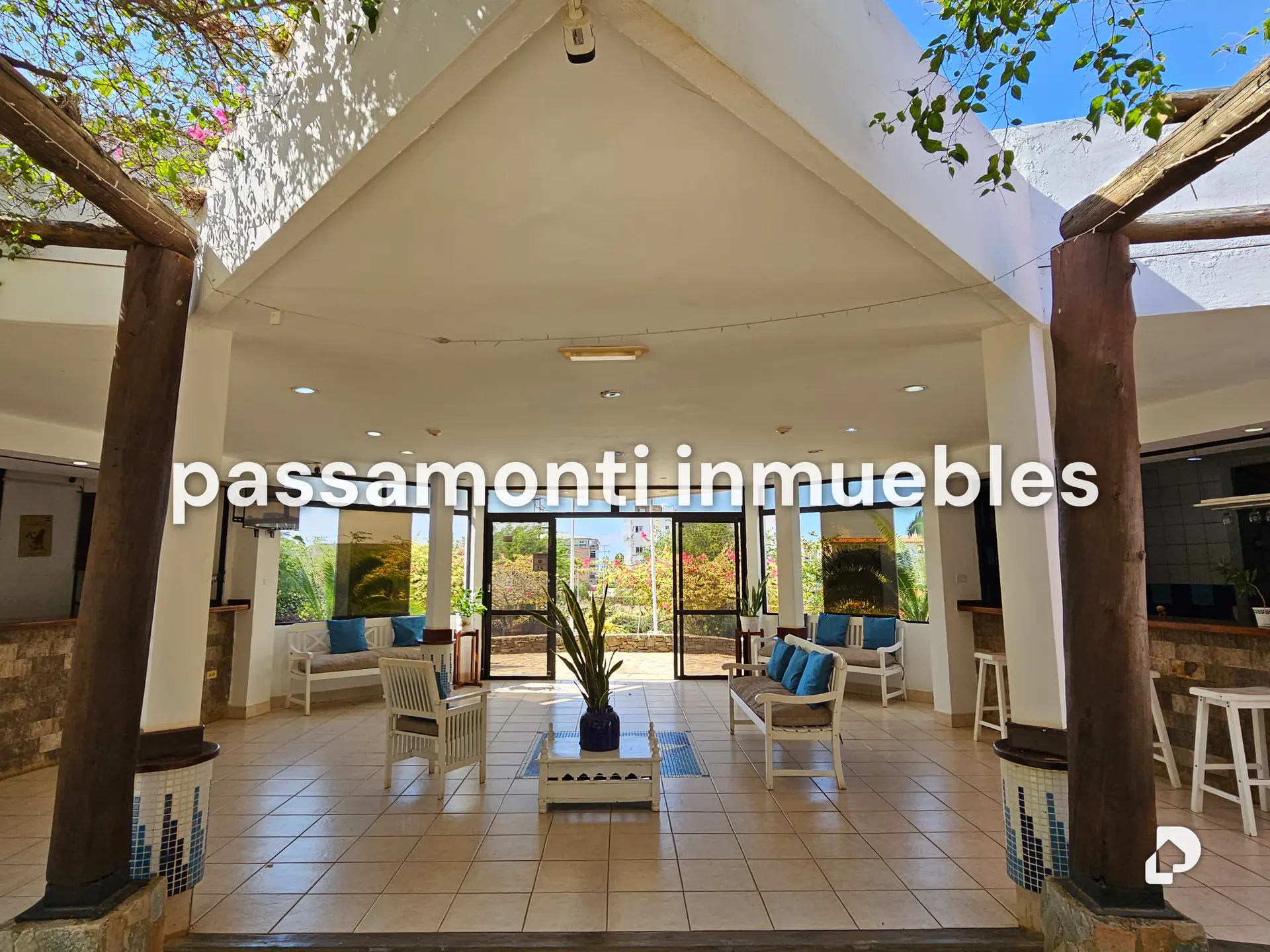 Commercial space in El Yaque – 1