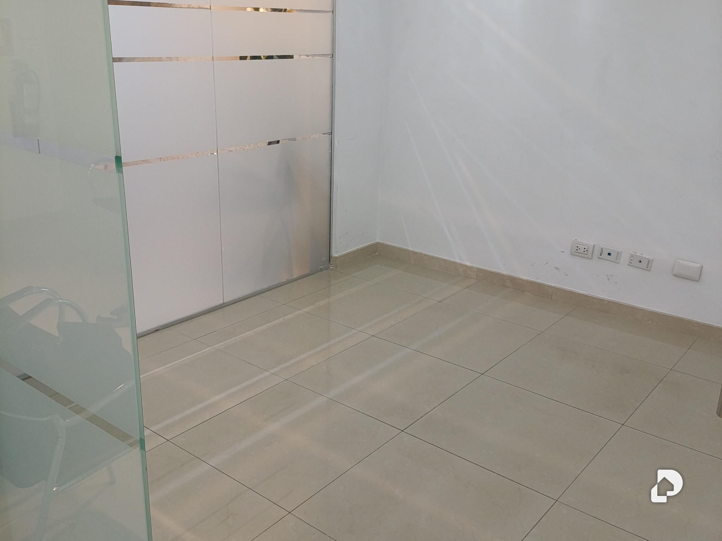 Oficina en CCCT, Chuao, Caracas – 4