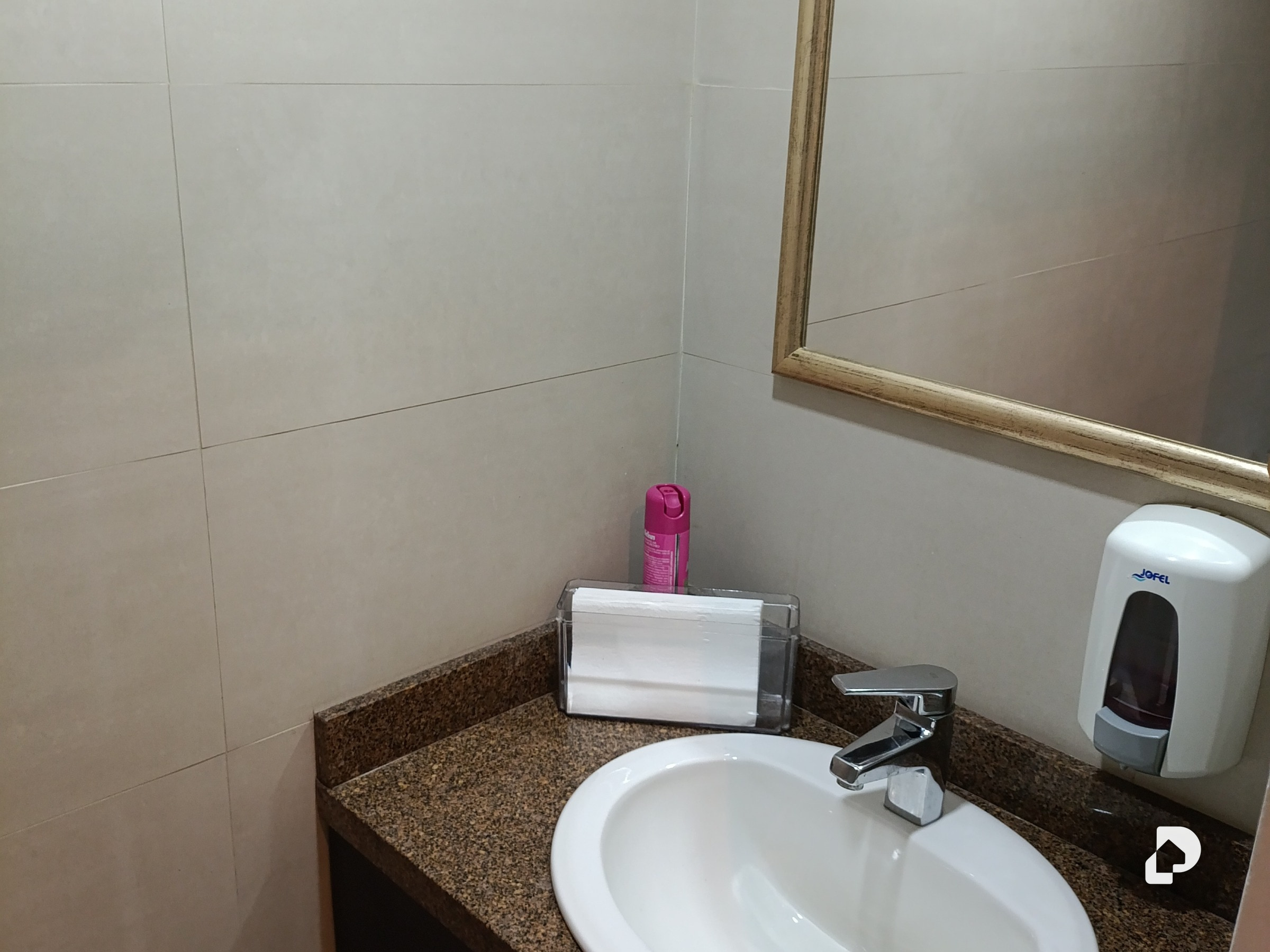 Oficina en CCCT, Chuao, Caracas – 7