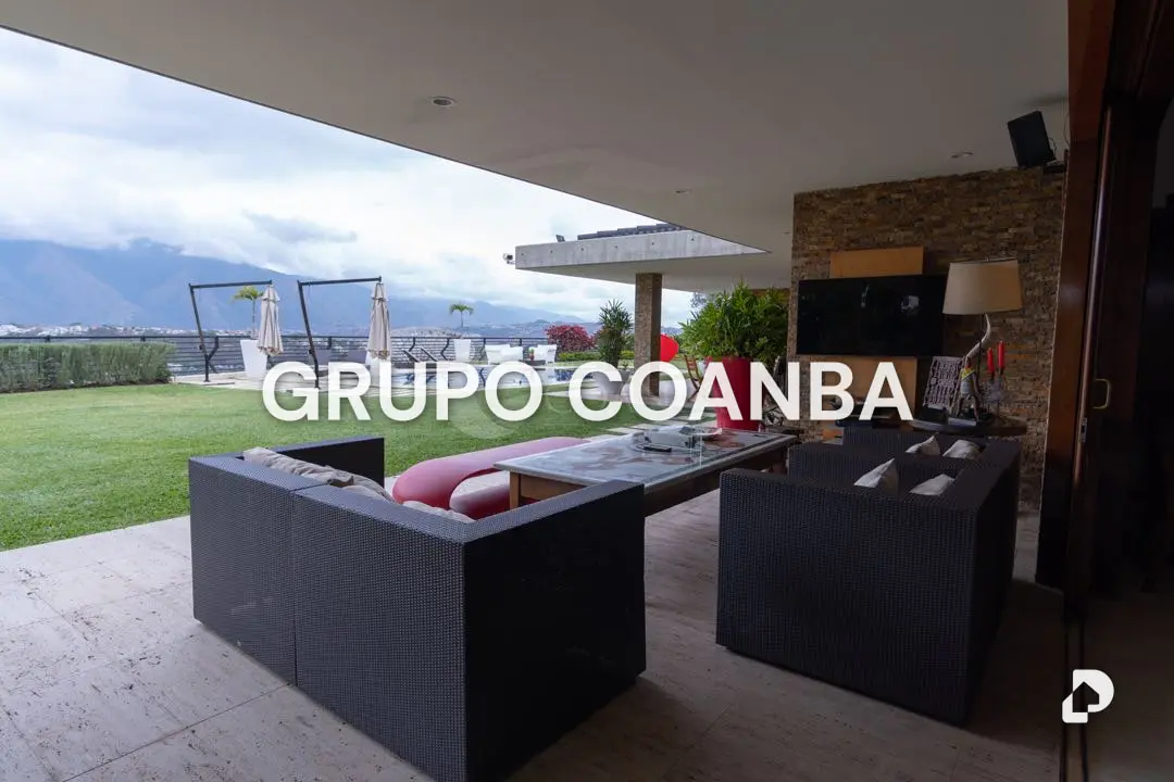 Casa en Cerro Verde, Caracas – 14