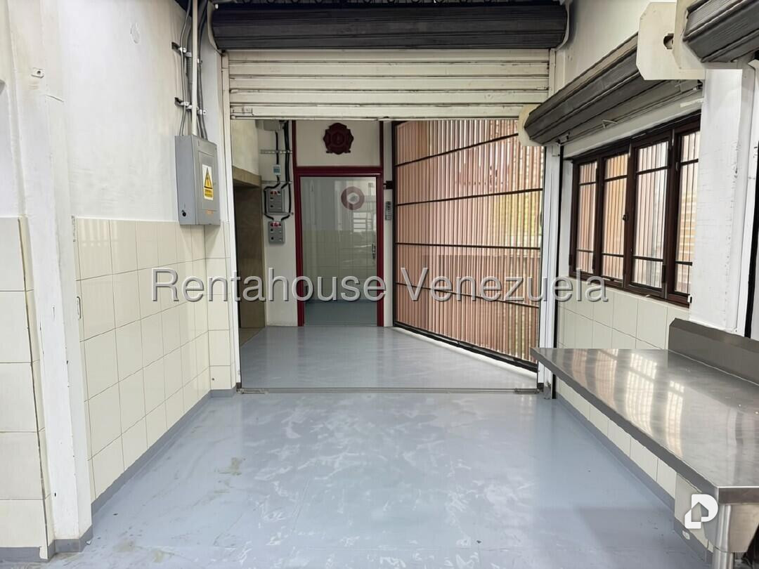 Casa en Alta Florida, Caracas – 24