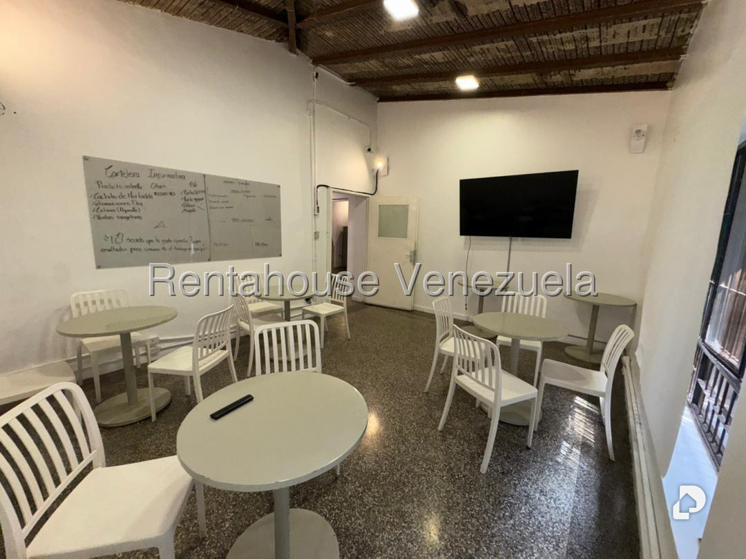 Casa en Alta Florida, Caracas – 26