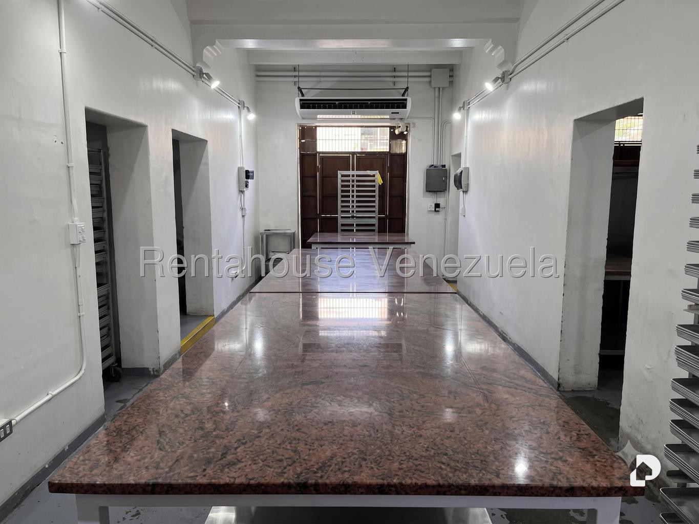 Casa en Alta Florida, Caracas – 21
