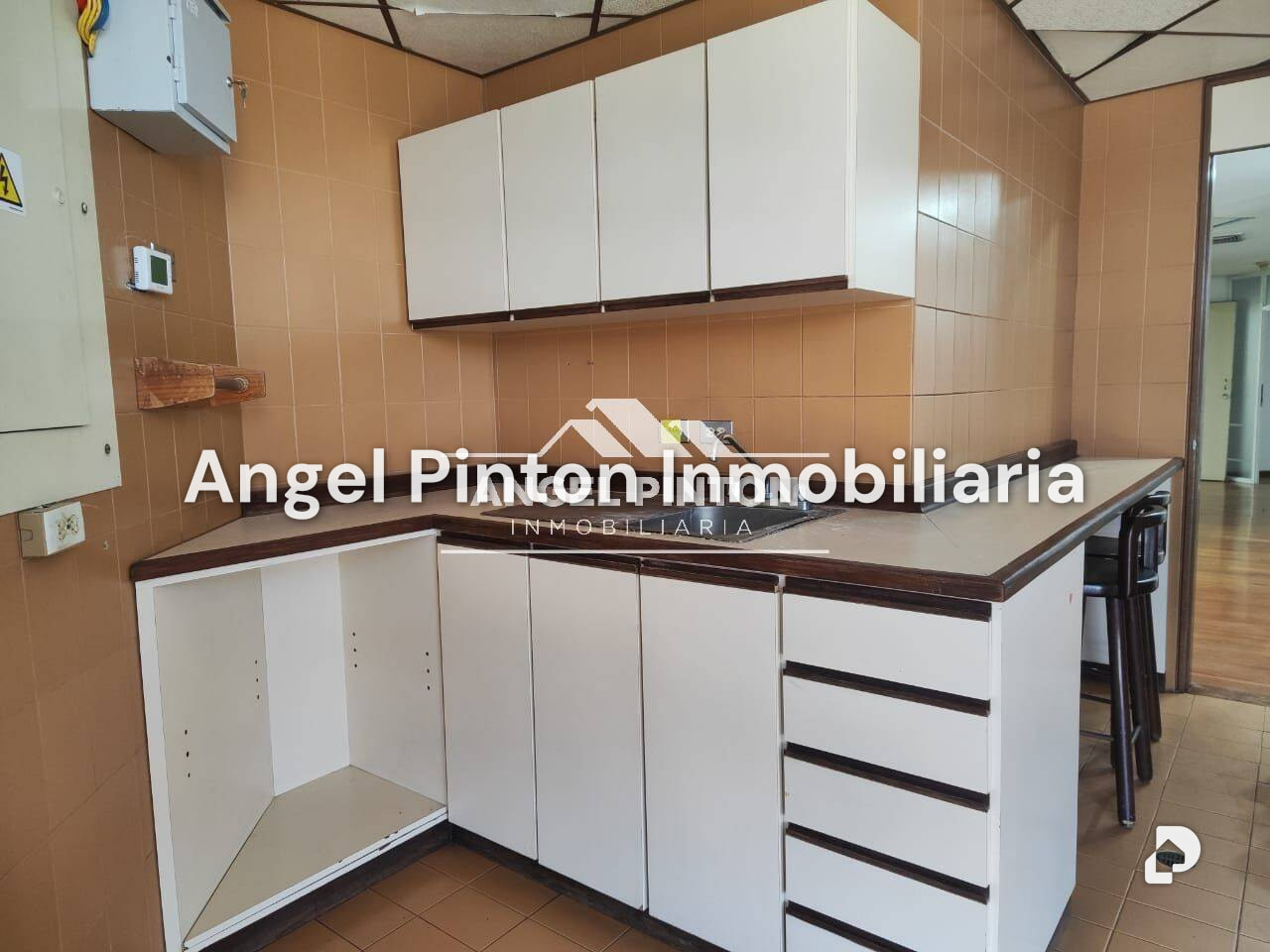 Oficina en Avenida 5 de Julio, Maracaibo – 11