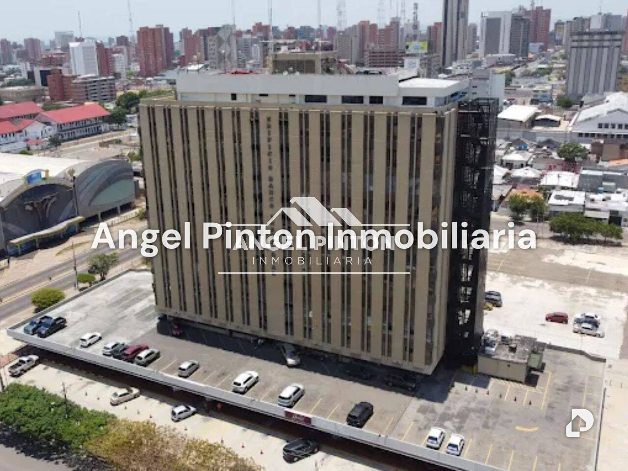 Oficina en Avenida 5 de Julio, Maracaibo – 17