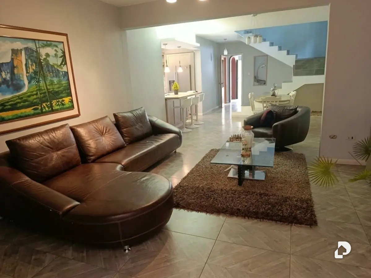 Casa en Parroquia Urbana San José, Valencia – 2