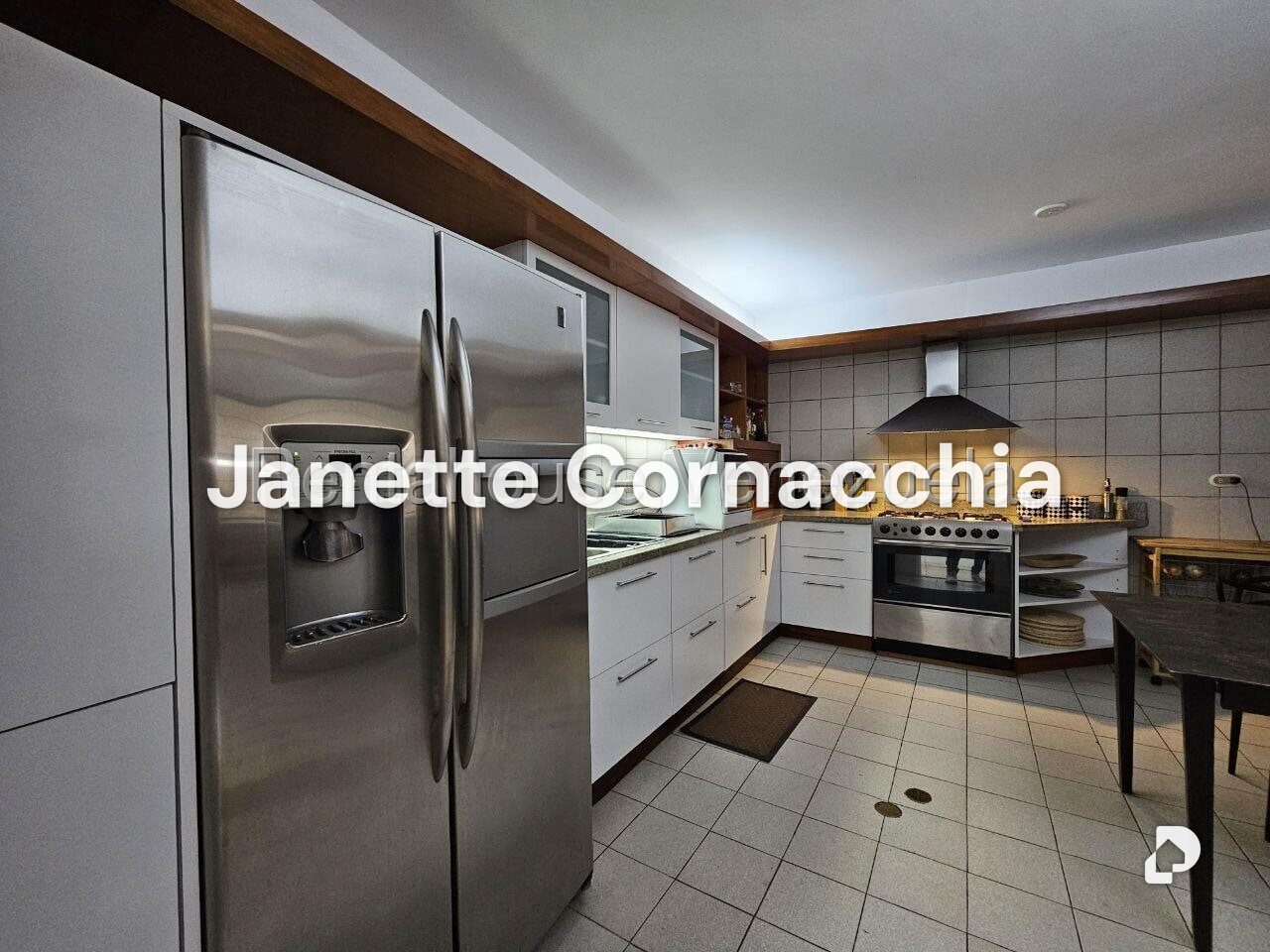 Apartamento en Alto Hatillo, Caracas – 23