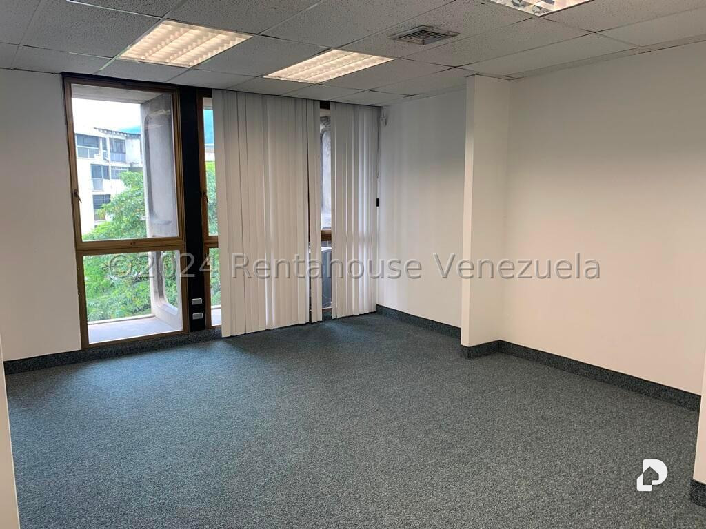 Oficina en Las Mercedes, Caracas – 15