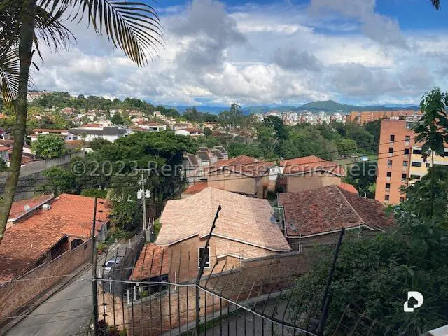 Apartamento en Lomas de La Lagunita, Caracas – 28